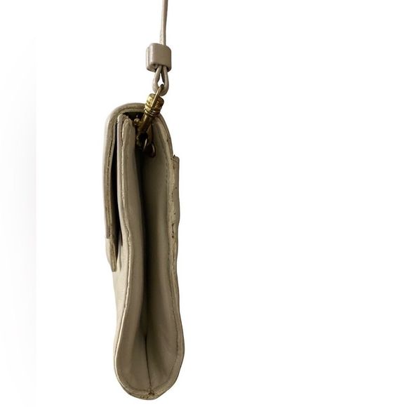 Etienne Aigner cream taupe color leather handbag purse with gold accents - Picture 7 of 16